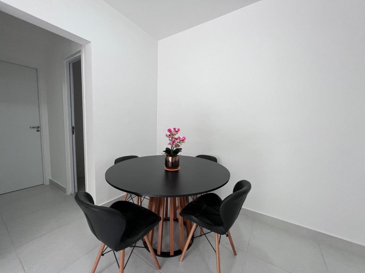 Apartamento Ap. C/ Piscina 400m *
